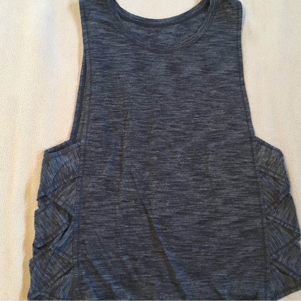 Lululemon tank top